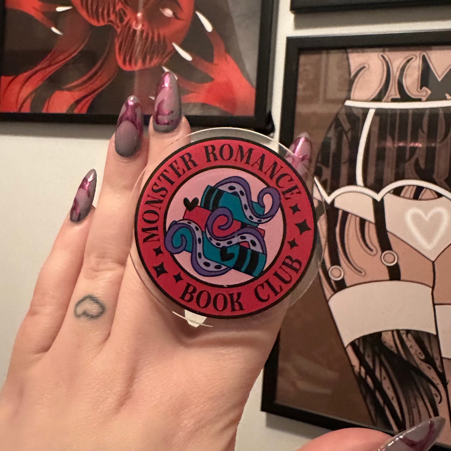 Monster romance Kindle Grip